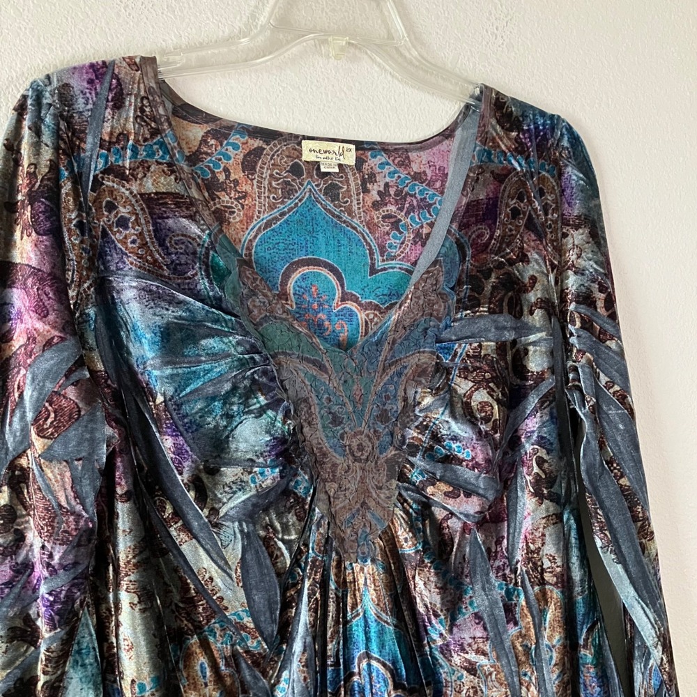 ONE WORLD Velour V-neck Top 2X Flare Sleeve Mixed Print Fairy Grunge Whimsigoth - Picture 5 of 12